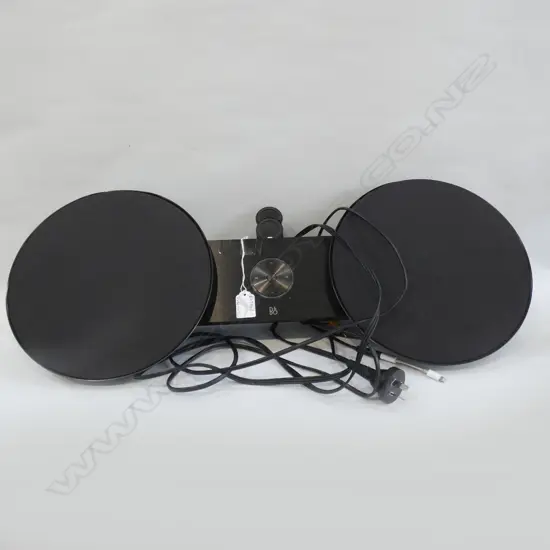 BANG AND OLUFSEN 'BEOPLAY A8' WALL MOUNTED SPEAKERS 