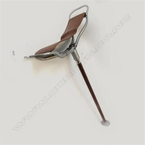 GOLFERS STICK CHAIR - CHROME & LEATHER SEAT 