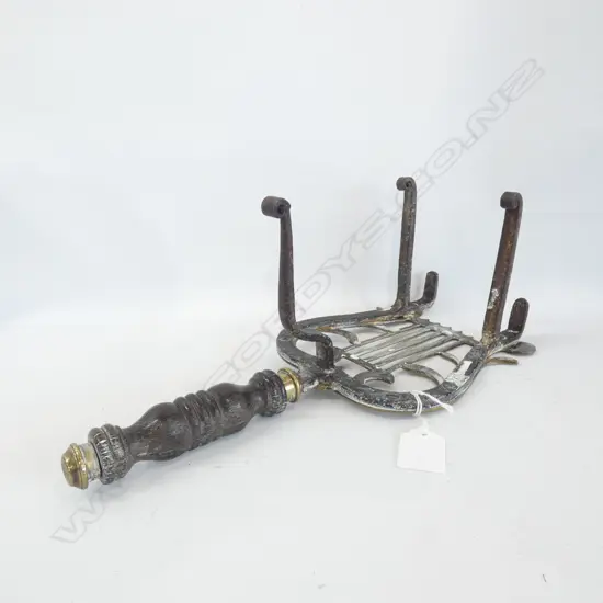 IRISH BRASS HEARTH TRIVET H. 125MM