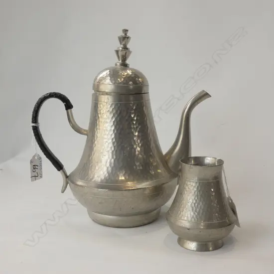 PEWTER COFFEE POT(H 265MM & PEWTER VASE (H 100MM)
