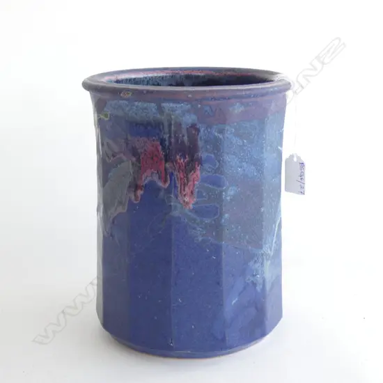 DAVID HUFFMAN FACETED BLUE + COLOURED GLAZE LARGE VASE H.225mm