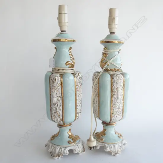 PR PALE BLUE GILT LAMPS H.535mm