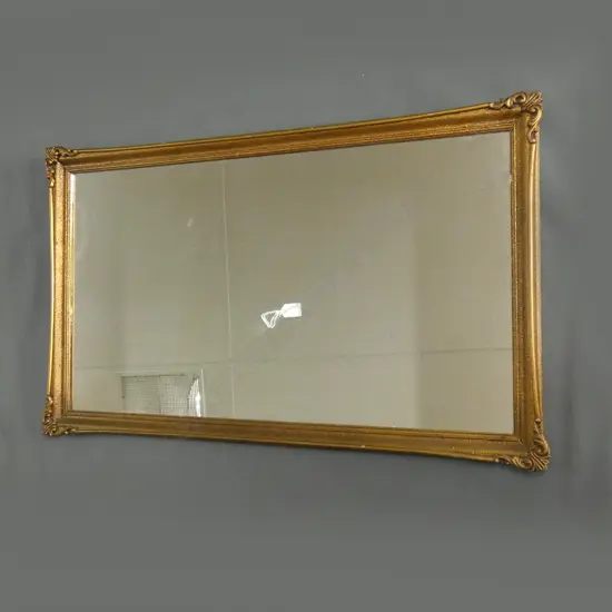 GILT FRAMED MIRROR 1020x610mm
