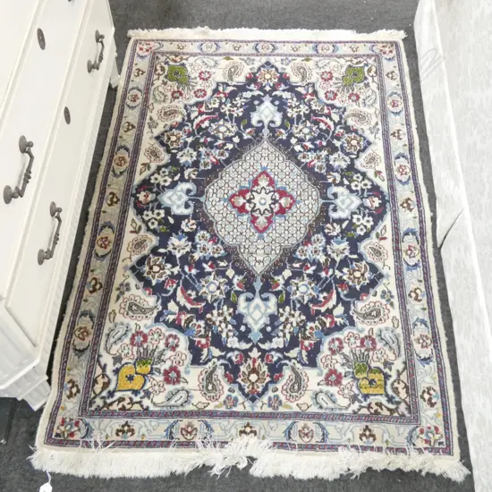 VINTAGE HAND KNOTTED RUG L 1310 MM