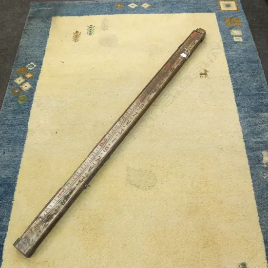 VINTAGE SURVEYORS EXTENDABLE SIGHTING LEVEL