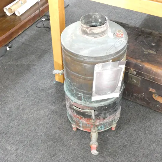 VICTORIAN COPPER GAS APPLIANCE BY FLETCHER & RUSSELL, LONDON; BRASS PLAQUES H. 670MM