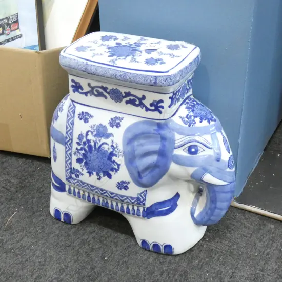 LG BLUE & WHITE ORIENTAL CERAMIC ELEPHANT H 375 L 380MM