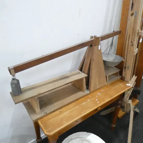 LARGE WOODEN SCALES L.1150mm