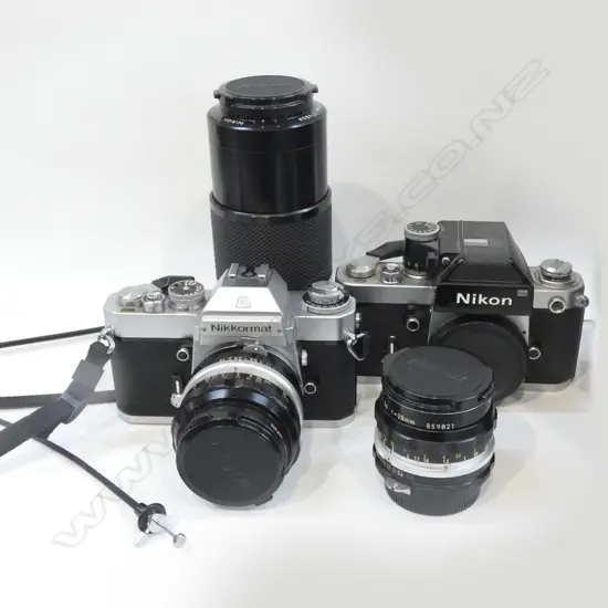 NIKON LEATHER CAMERA BAG INC. 2 NIKON FILM CAMERA & LENSES  ETC..