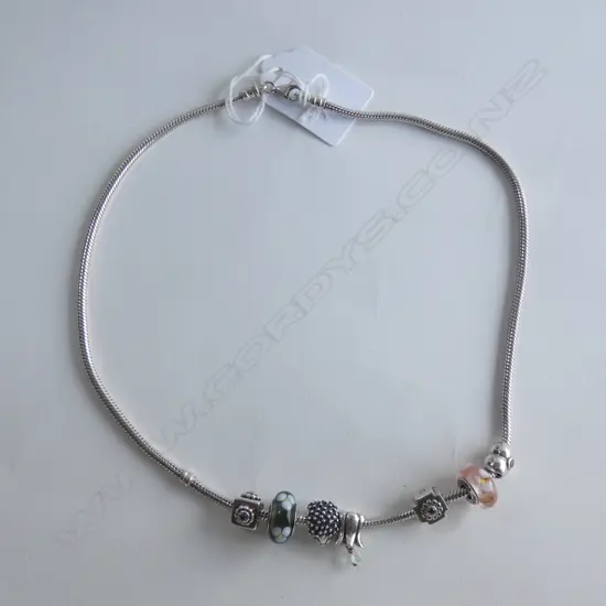 PANDORA SILVER NECKLACE w. CHARMS
