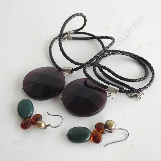 PR STG SILVER & LEATHER SET NECKLACE W GLASS PENDANTS + PR DROP EARRINGS