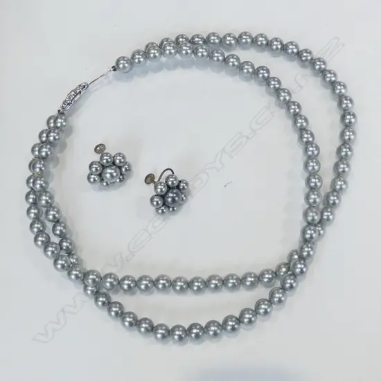 DE ROHAN BLUE PEARLS + PR MATCHING EARRINGS, CASED