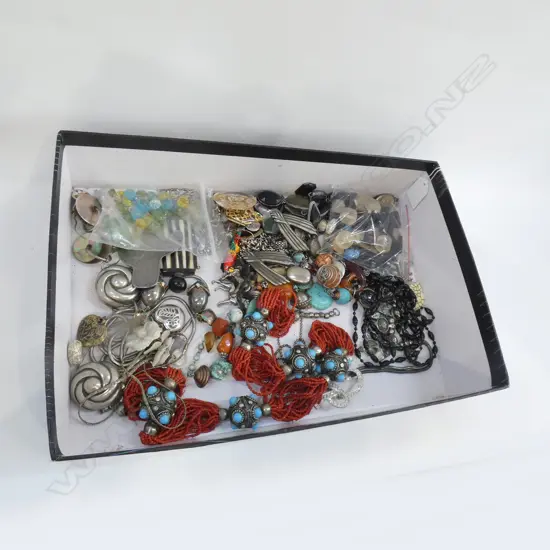 BOX OLD COSTUME JEWELLERY + STG HART