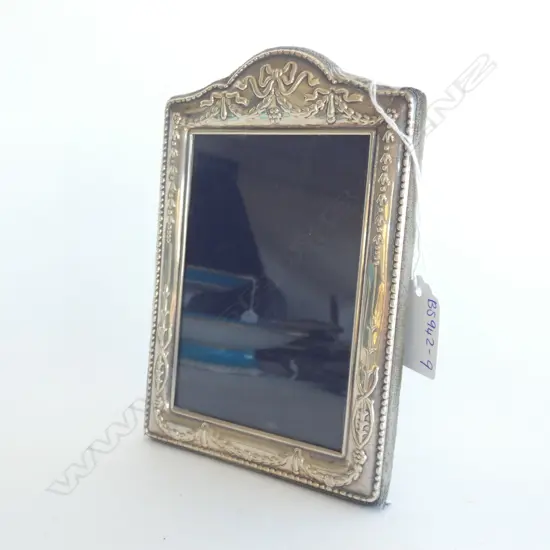 VINTAGE STG SILVER PHOTO FRAME EMBOSSED WITH BOWS & SWAGS 115 X 170MM