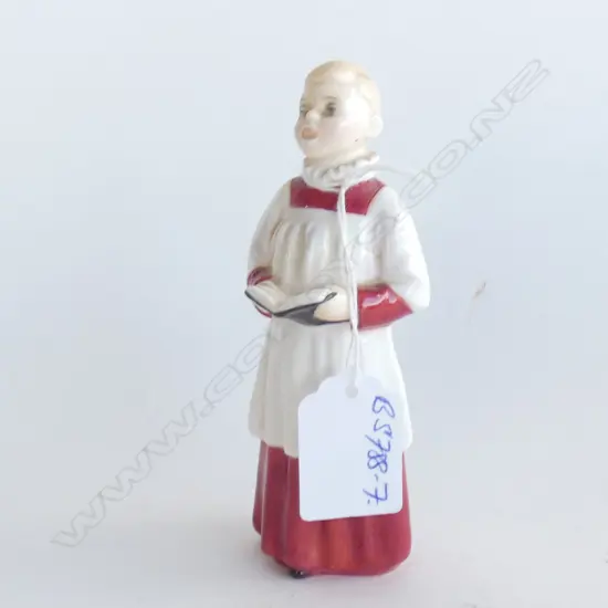 ROYAL DOULTON CHOIR BOY FIGURE HN2141