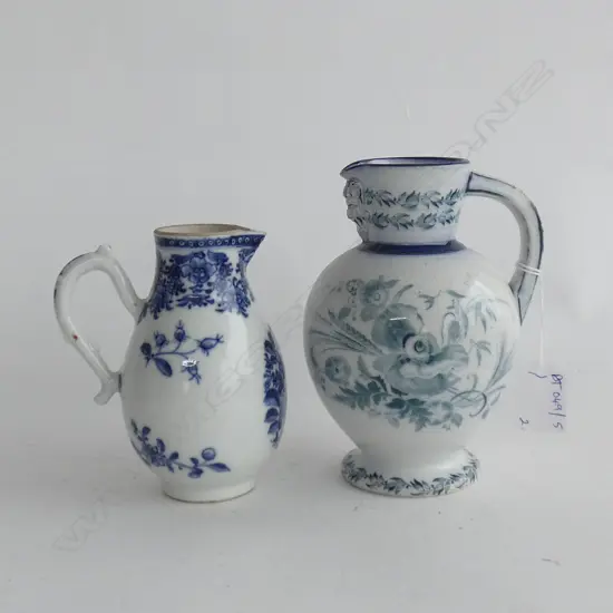 2 ANTIQUE B/W JUGS H.150mm...