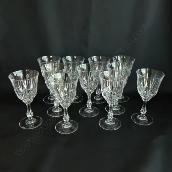 11 CUT CRYSTAL STEMMED WINE GLASSES (H160MM) + 6 IRISH COFFEE CRYSTAL GLASSES H. 150MM