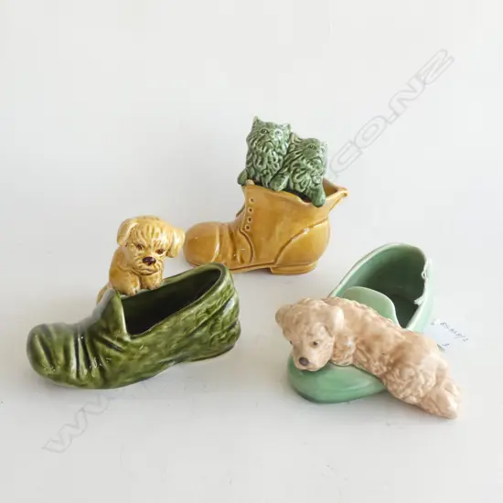 3 SYLVAC VASES; 2x DOG & SLIPPER L.150mm + KITTENS & BOOT