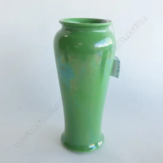 RUSKIN GREEN LUSTRE VASE C1910 (?) H. 210MM