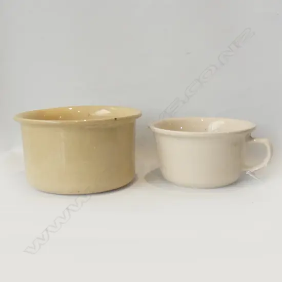 2 CROWN LYNN CHAMBER POTS
