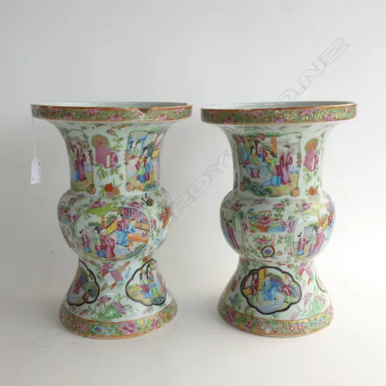 PR ANTIQUE CHINESE LGE FAMILLE ROSE VASES AF. H.330mm