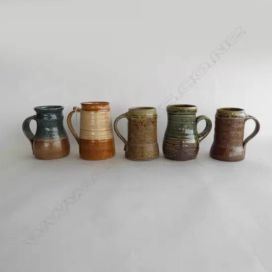 5 STUDIO POTTERY BEER MUGS H.255mm