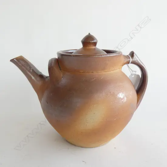 HILLSIDE POTTERY? SALT GLAZED TEAPOT H.180mm