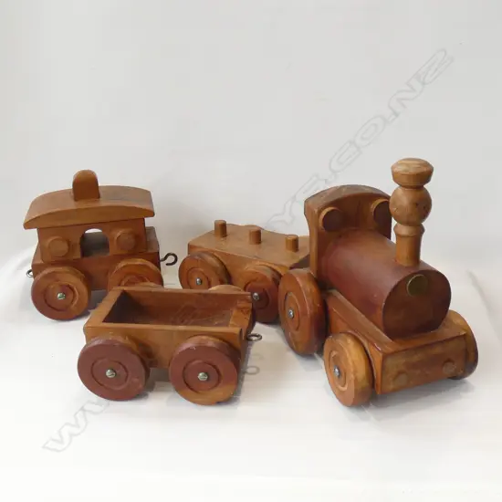 VINTAGE 4 PCE WOODEN TRAIN SET