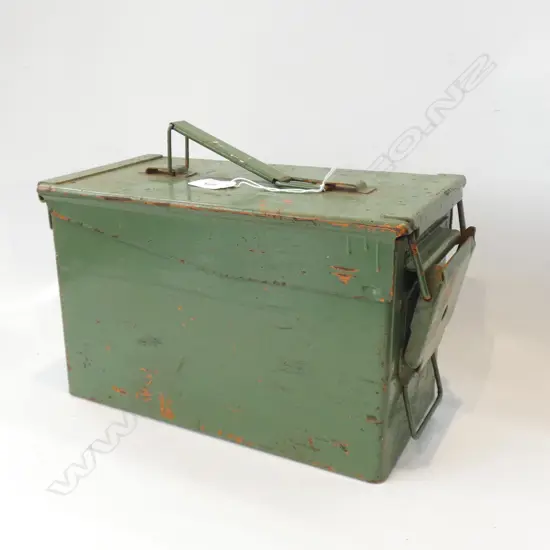 GREEN METAL AMMUNITION BOX L.300mm