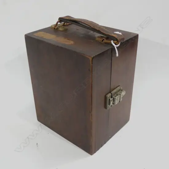 AMP METER IN MOHOGANY BOX H.225mm