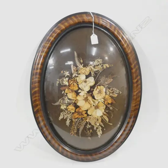 EDW. CONVEX FRAME w. DRIED FLORALS 590x340mm