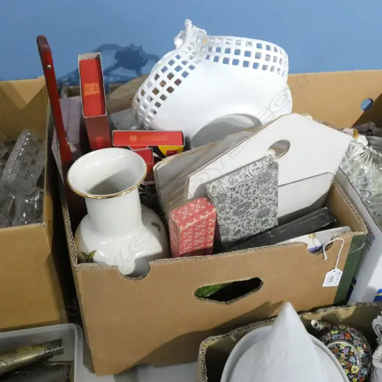 BOX LOT ARTISTS OILS, ORIENTAL ITEMS ETC