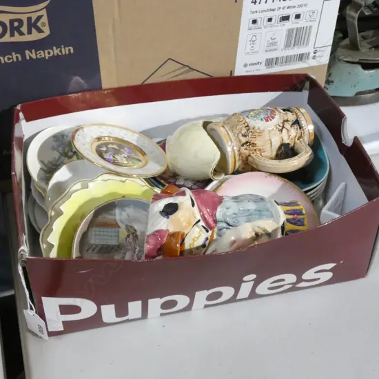 SM BOX LOT MINIATURE PLATES ETC.. 