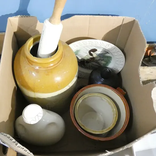 BOX LOT ASST. CERAMICS; CROCK, ROLLING PIN, ETC