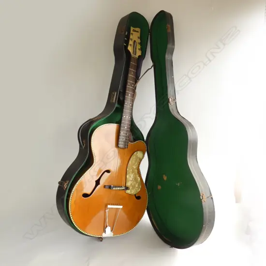 'ANTORIA' VINTAGE 6 STRING ACOUSTIC GUITAR IN CASE