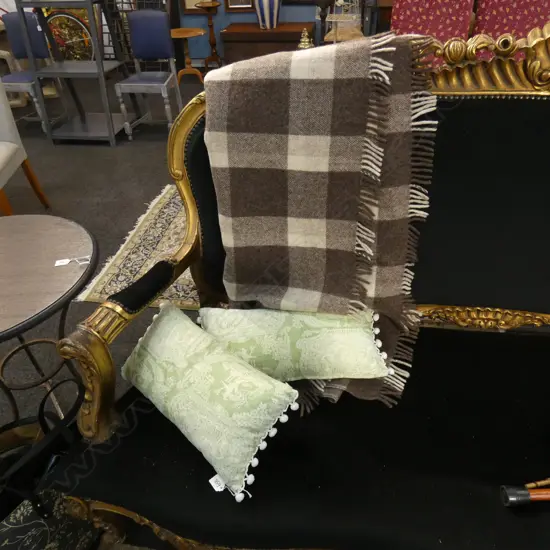 100% WOOL 'HUG A RUG' BLANKET + PR CUSHIONS 