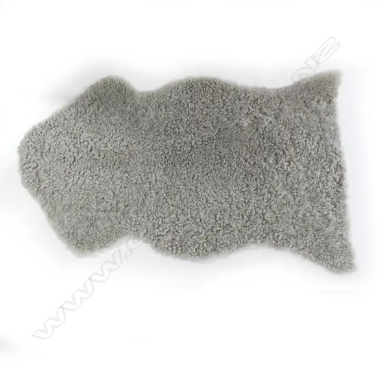 CURLY HAIR GOAT RUG L  1100MM