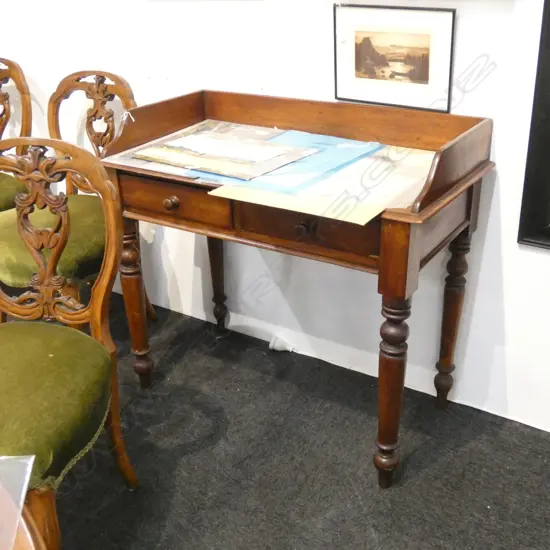 VICTORIAN MAHOGANY WASH STAND W.910mm