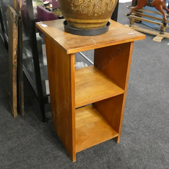 SMALL RIMU CABINET H.785mm