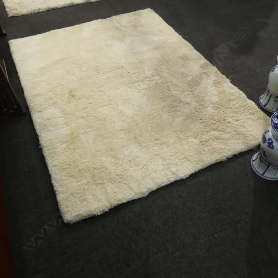 CONTEMPORARY WHITE LONG PILE RUG