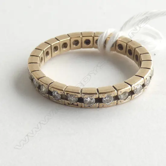 (19150) 9CT 24 DIAMOND ETERNITY BAND RING