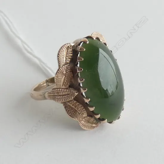 9CT GREENSTONE RING 4.5 GRAMS