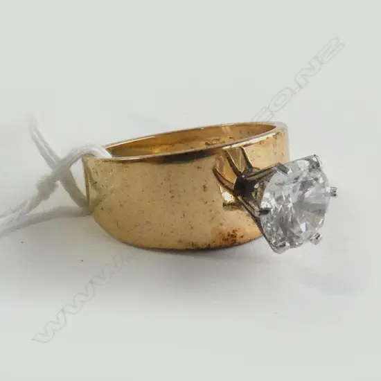 (20175) 14K GOLD PLATE & CZ RING