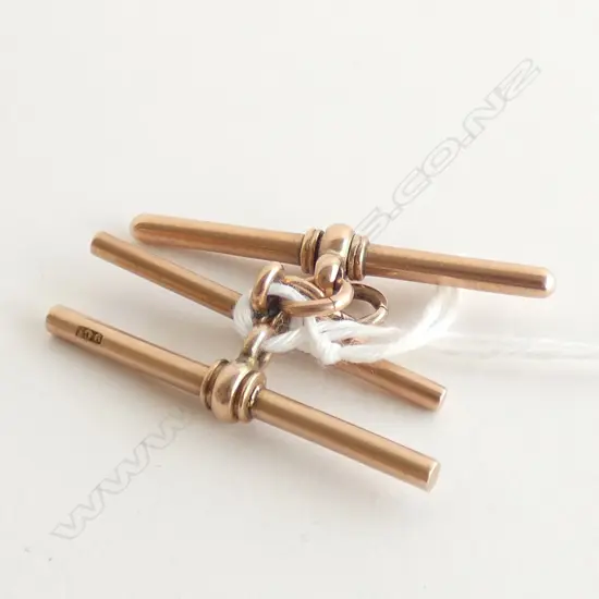 THREE 9CT ROSE GOLD T-BARS 10.50gm