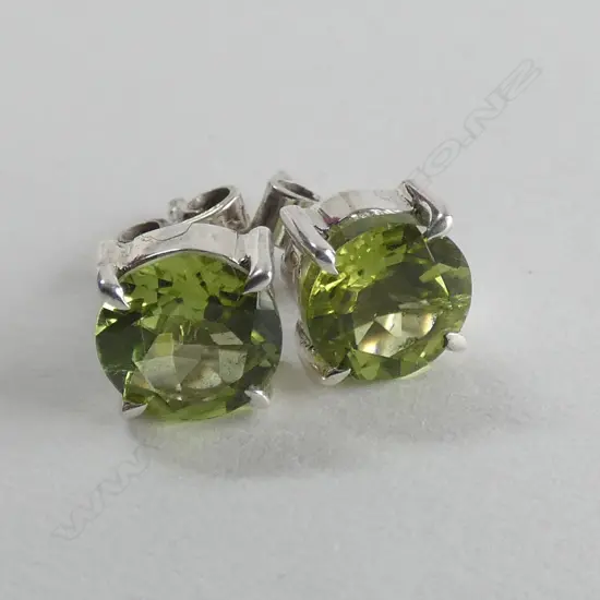 PR SILVER & PERIDOT STUD EARRINGS 