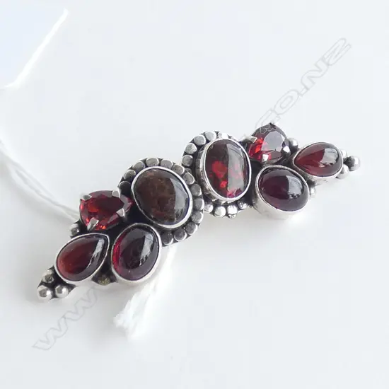 Amy Kahn Russell carnelian garnet sterling silver post earrings