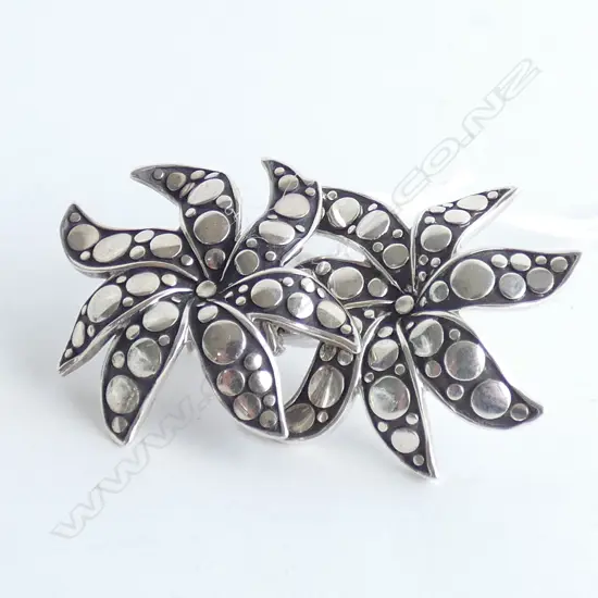 John Hardy Dot Ayu Jasmine Sterling Silver post earrings