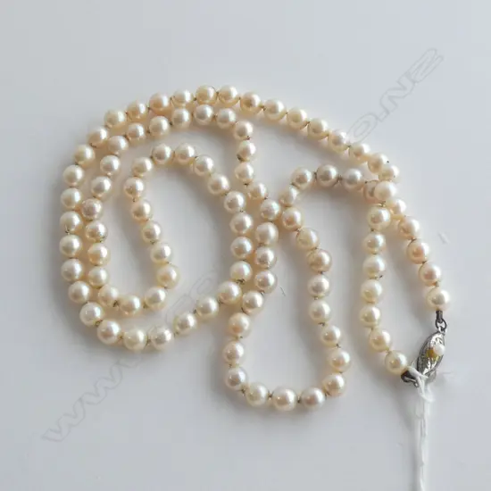 (20163) QUALITY UNIFORM CULTURED PEARL NECKLACE