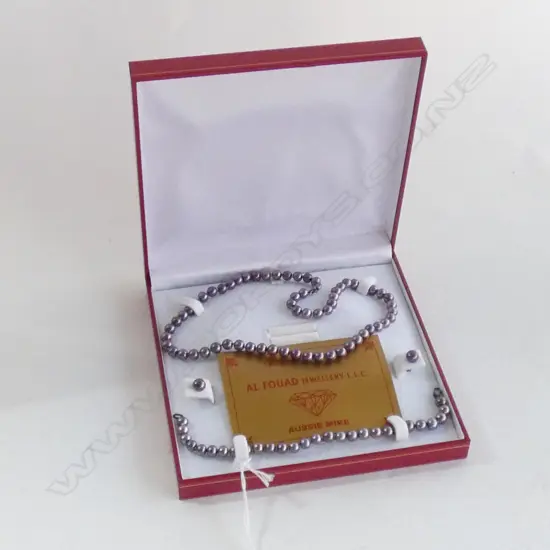 SUITE OF CULTURED PEARL JEWELLERY (BOXED)