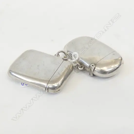 2 STG SILVER VESTAS; B'HAM 51 GRAMS